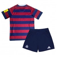 Camisa de time de futebol Newcastle United Replicas 2º Equipamento Infantil 2024-25 Manga Curta (+ Calças curtas)